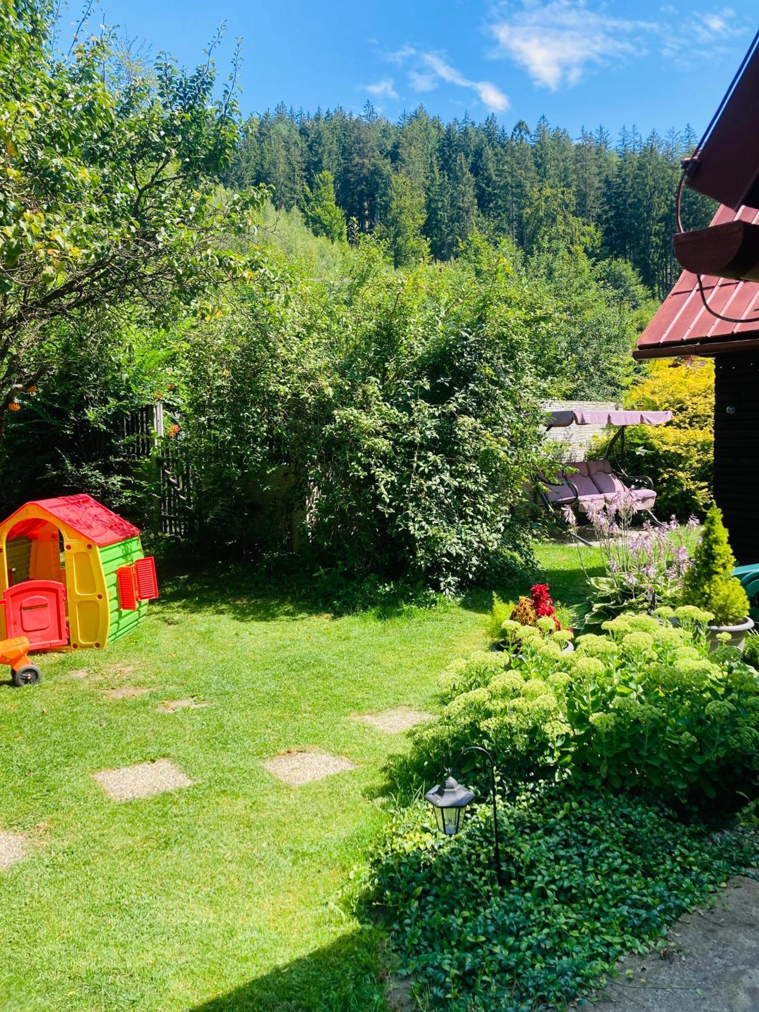 Utulna Chaloupka Na Valassku Valašská Bystřice Exteriör bild